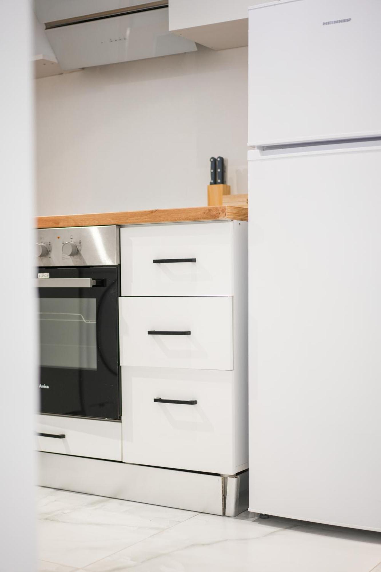 City Center Hideout - Studio Apartment Tirana Esterno foto